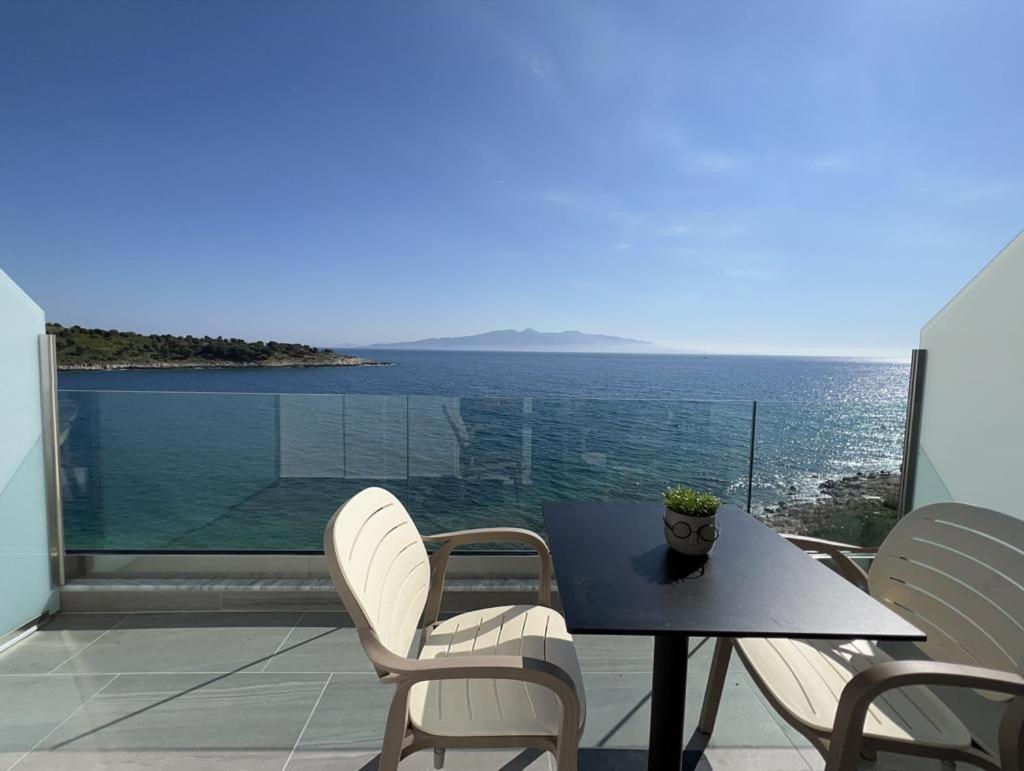 Sea Breeze Villa Саранда Екстер'єр фото