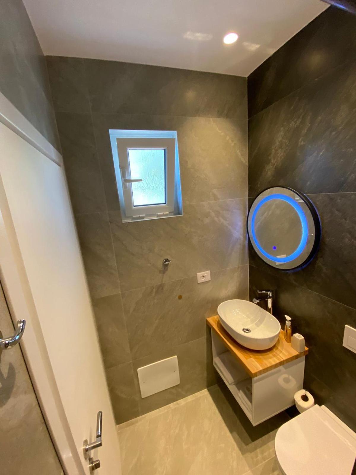 Sea Breeze Villa Саранда Номер фото