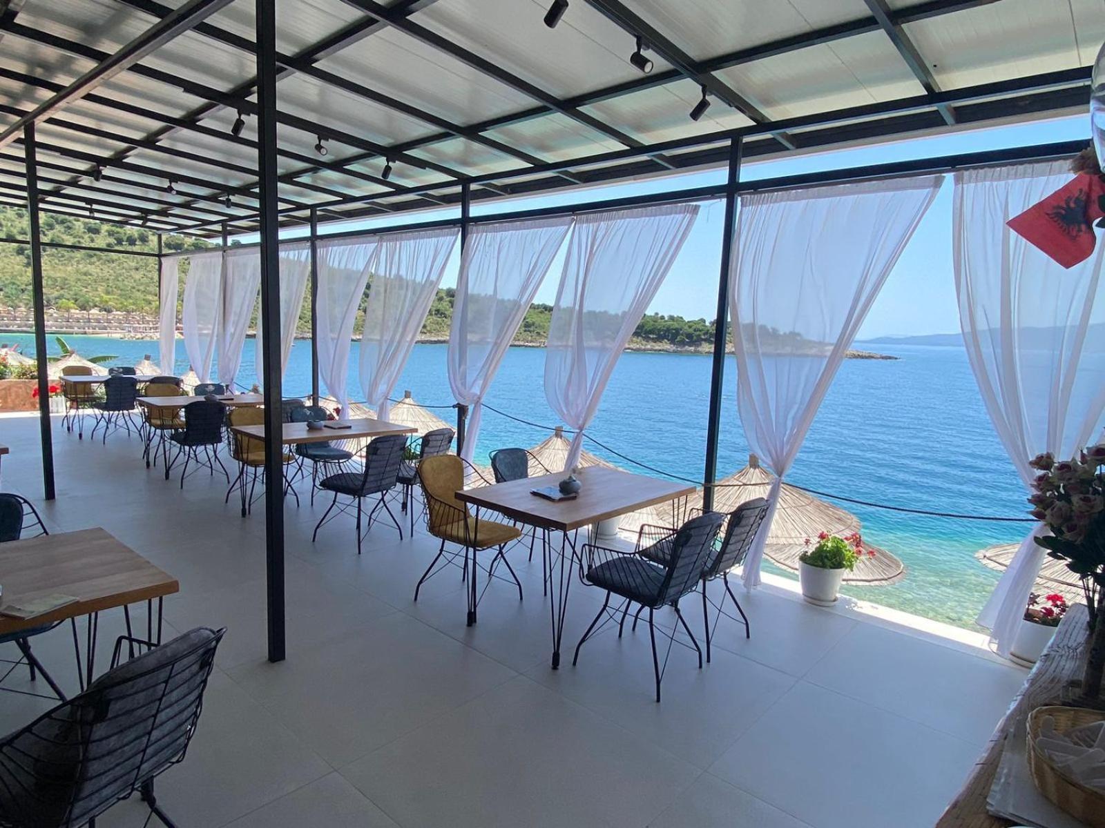 Sea Breeze Villa Саранда Екстер'єр фото