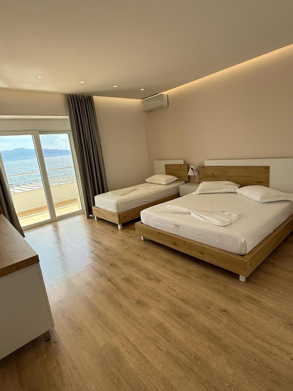 Sea Breeze Villa Саранда Екстер'єр фото